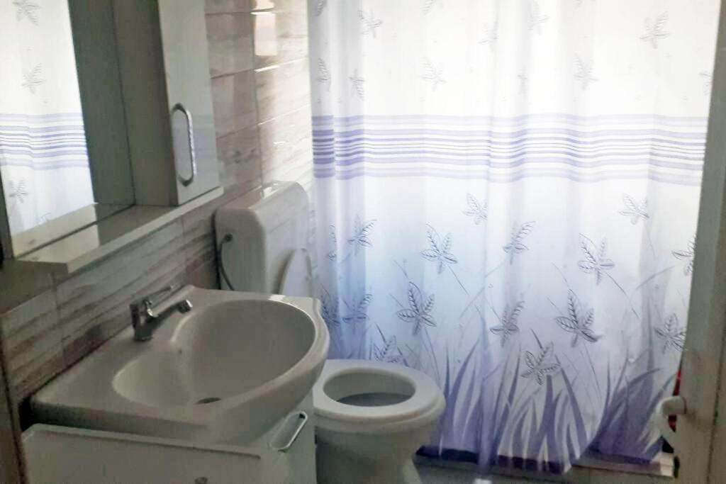 Lovely 1 Bedroom Within Walking Distance, Views 페야 외부 사진